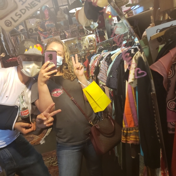 Meet your Posher, Karyn - Picture 3 of 3